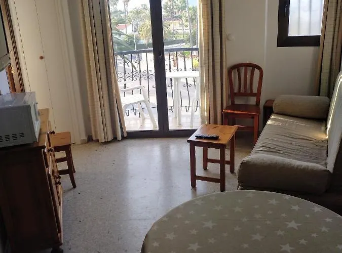 Parchis Con Piscina Apartamento *