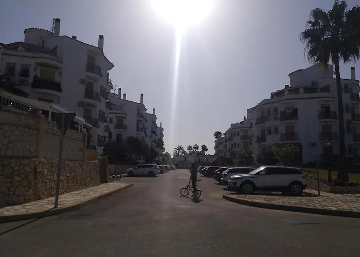 Parchis Con Piscina Apartamento *