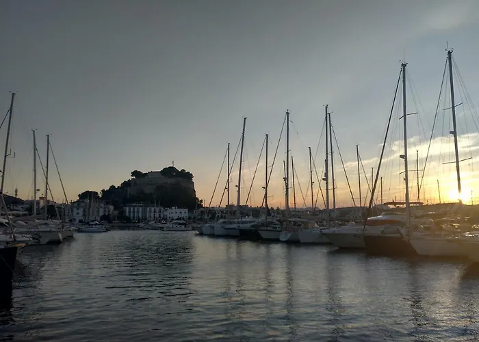 Parchis Con Piscina Apartamento *